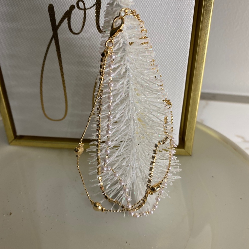 Gold tone anklet. - Picture 5 of 5